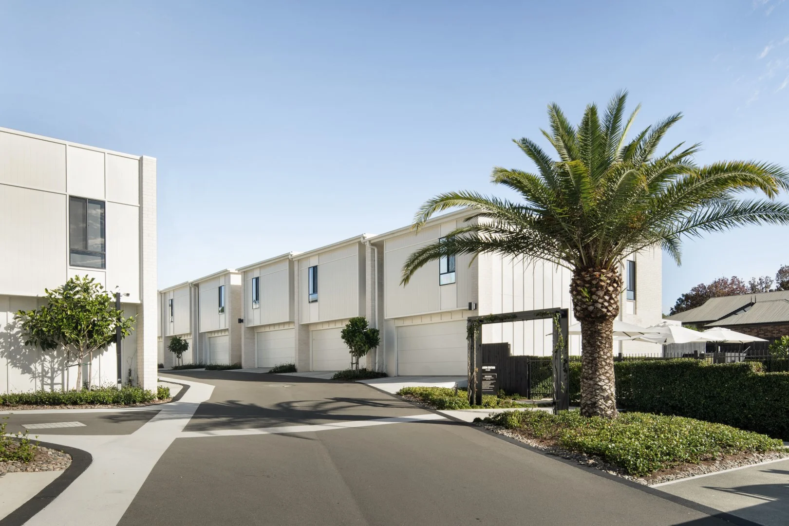 Mason Edition — 55 Terraces by Azure – Image 2